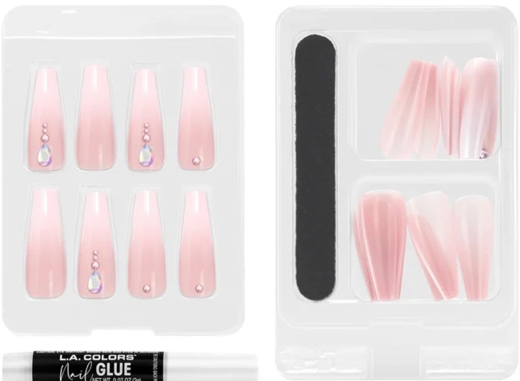 Lavish Nails